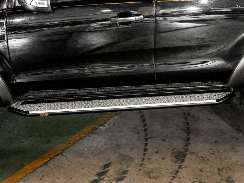 PIAK Grey Side Steps for Ford Everest 2022 Onwards | Offroad Heavy Duty Steps