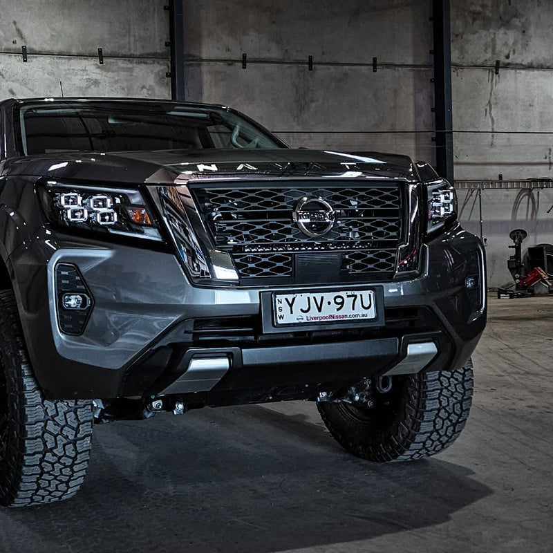 TrailBait Nissan Navara Behind-Grille Light Bar