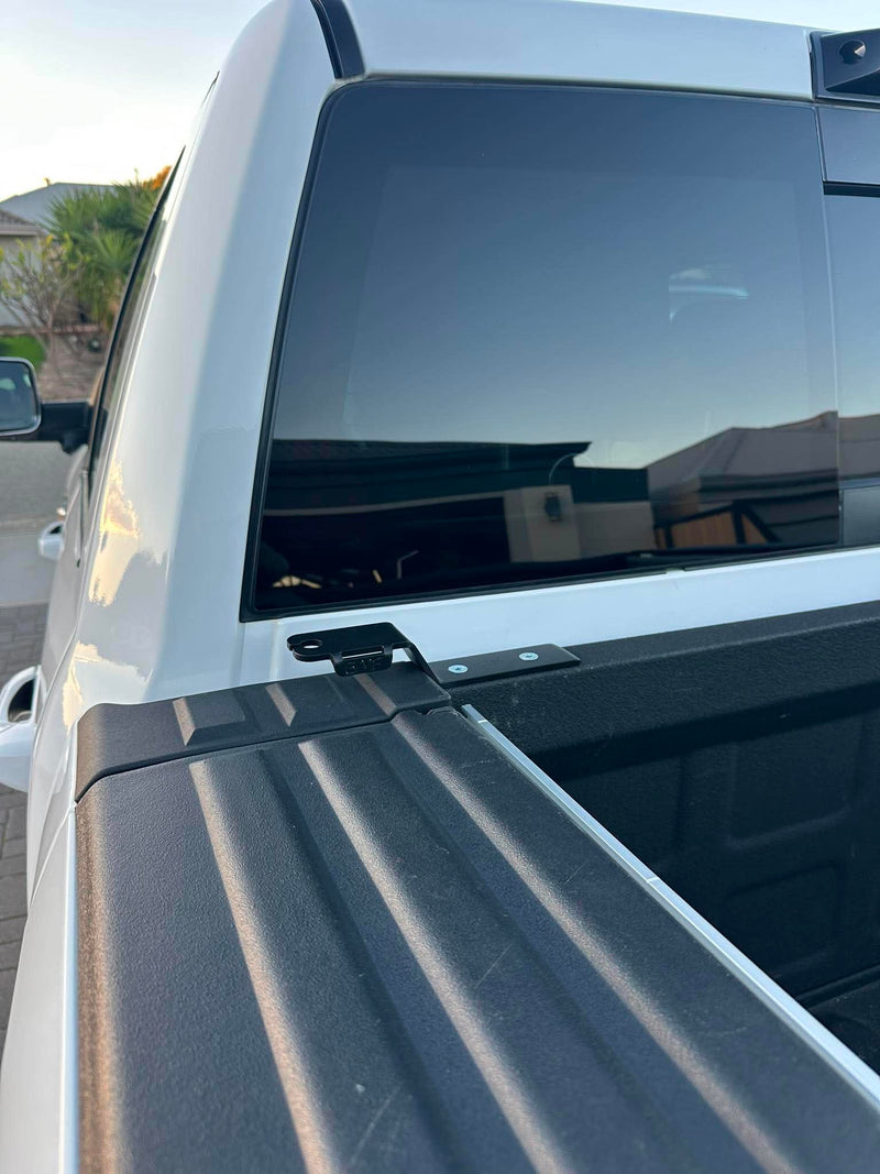 GMF4x4 Dodge RAM 2500 DT 2019+ (Fifth Gen & Sixth Gen) with RAM BOX UHF Tub Bracket 208-TB