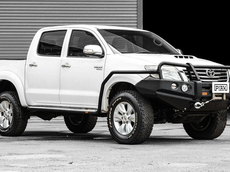 PIAK Premium 3-Loop Bumper Bull Bar Black Recovery Points Bash Plate suitable for Toyota Hilux 2011 to 2015