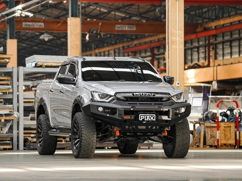 PIAK Elite Non Loop Bull Bar Orange Recovery Points Black Bash Plate for Isuzu D-Max 2020 to 2023
