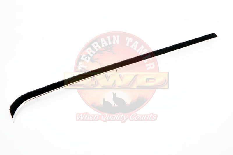 WEATHERSTRIP FRONT DOOR GLASS OUTER R/H SUITABLE FOR 1/4 WINDOW