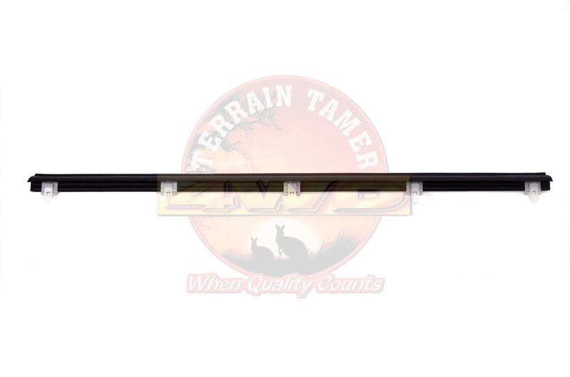 WEATHERSTRIP FRONT DOOR GLASS OUTER L/H SUITABLE FOR WITH 1/4 GLASS