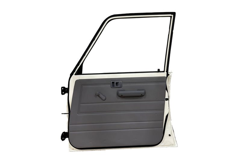 COMPLETE DOOR R/H PAINTED/RUBBERS/WINDOW/TRIM/ACC DUAL CAB