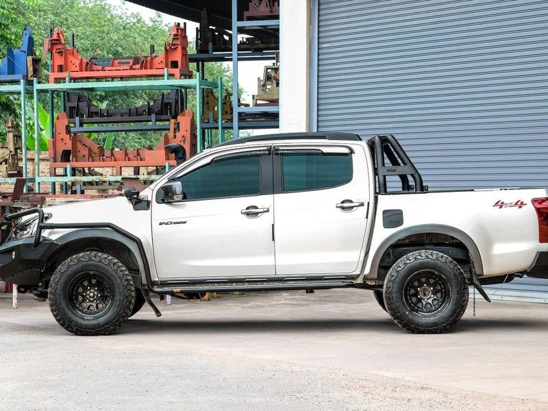 PIAK Elite 3-Loop Bull Bar for Isuzu D-Max (2016-2020) | Black Recovery Points