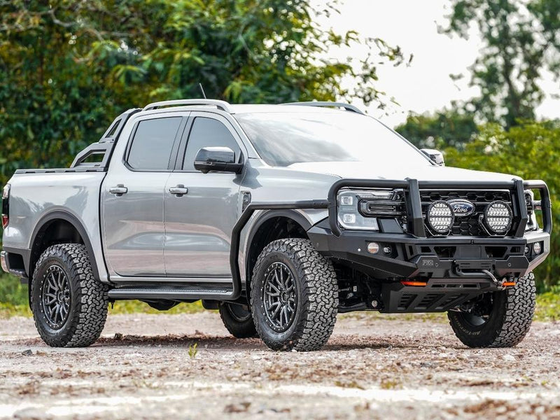 PIAK Genesis 4x4 Loop Bull Bar | Orange Recovery & Black Bash Plate – Ford Ranger 2022+