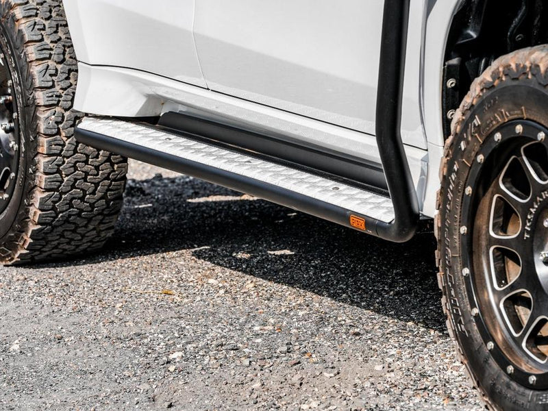 PIAK 4x4 Side Rails for Mitsubishi Pajero Sport 2020-On – Strong Steel Protection
