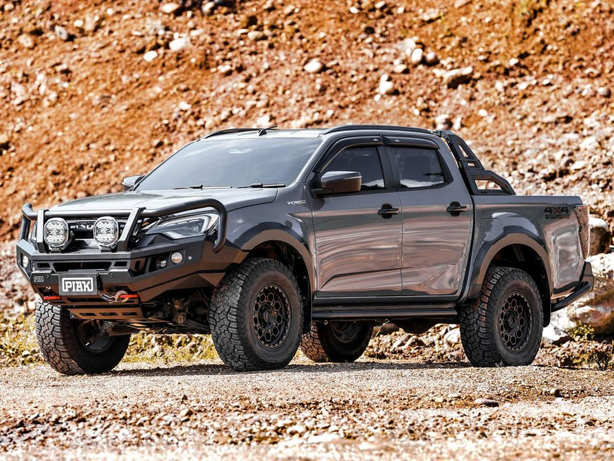 PIAK Genesis Loop Bull Bar with Orange Recovery Points & Black Bash Plate for Isuzu D-Max (11/2023 On)