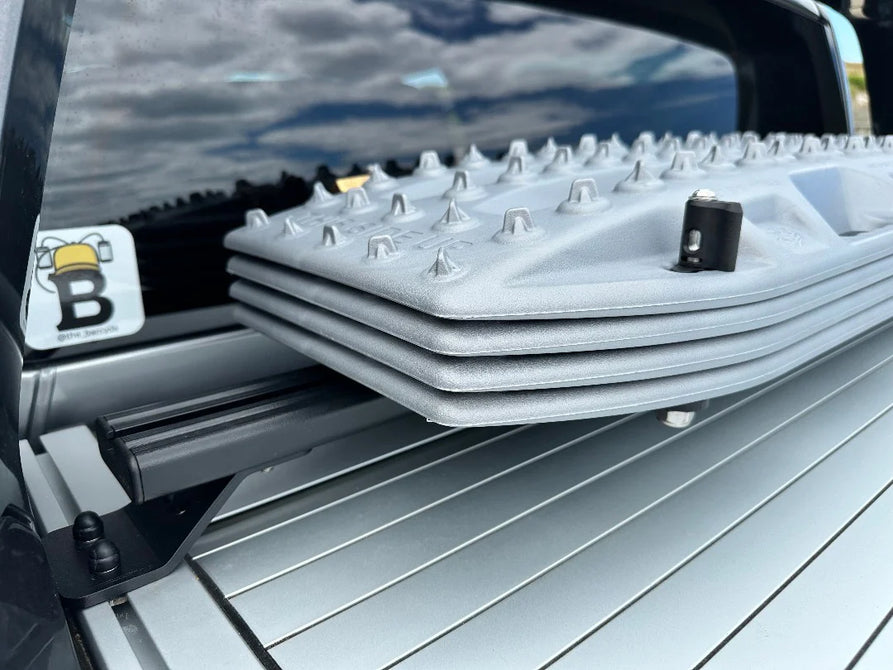 TrailBait Tub Maxtrax Mount for Utes