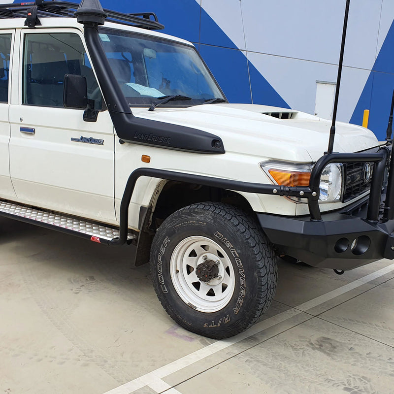 Land Cruiser 76 series 2007-Current 039BSR Side Step and Rail Package (Chrome Step Plate) (50mm Bull Bar)