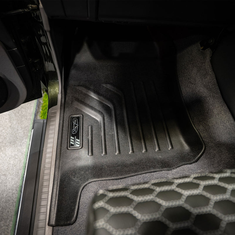 Maxliner MaxPro Floor Mats for Toyota LandCruiser 70 Series 4×4