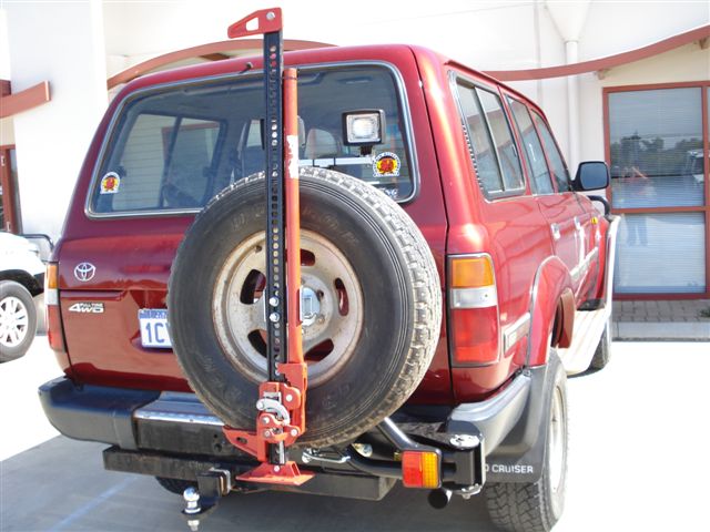 Single Wheel Carrier (Left Hand Side) Suitable For Toyota Landcruiser 80 Series