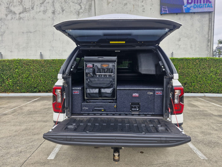 Maxliner Side Window Box for/suitable Venture Canopy – Mitsubishi Triton