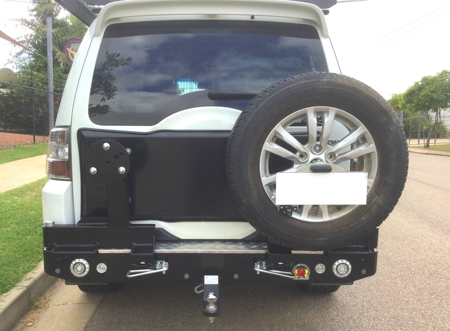 Twin Wheel Carrier Left Hand Wheel Arm Suitable For Mitsubishi Pajero NS/ Pajero Sport on / Toyota Prado 150 2009+