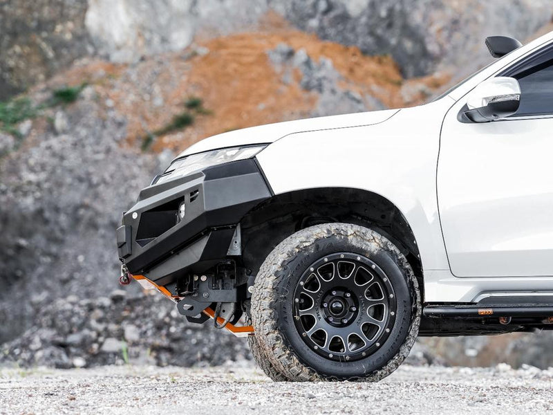 PIAK Elite Non Loop Bull Bar Black Recovery Points Orange Bash Plate for Mitsubishi Pajero Sport 2020 Onwards