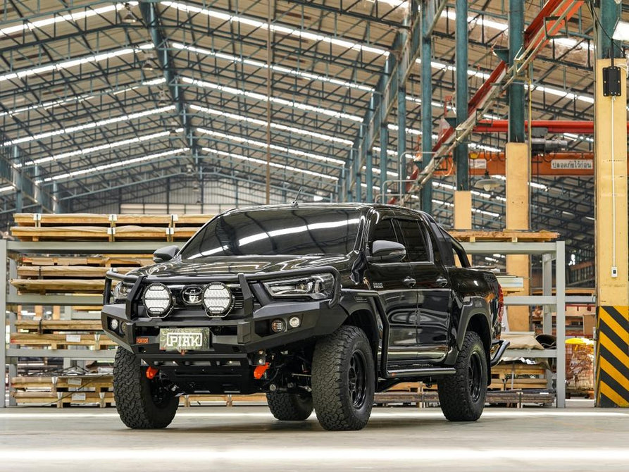PIAK Elite 3-Loop Bull Bar suitable for Toyota Hilux (2020-2024) | Orange Recovery Points & Black Bash Plate