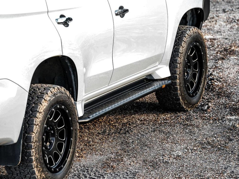 PIAK Black Side Steps for Mitsubishi Pajero Sport 2020 Onwards | Side Rail Compatible