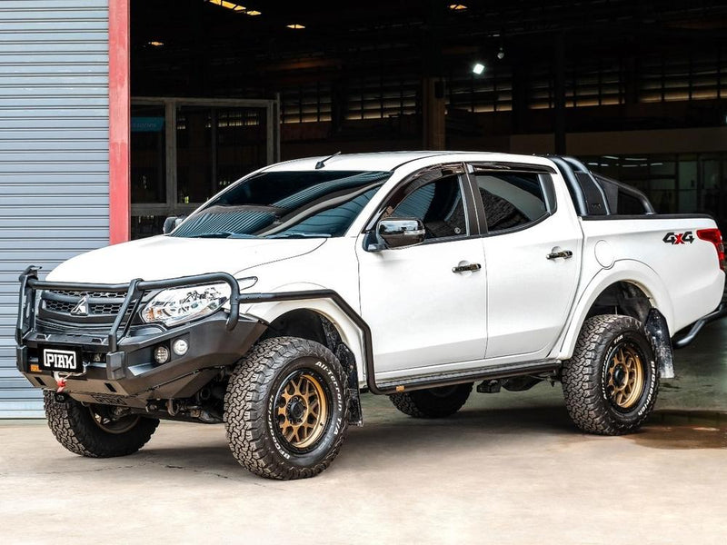 PIAK Elite 3-Loop Bull Bar for Mitsubishi Triton MQ (2015-2018) | Black Recovery Points