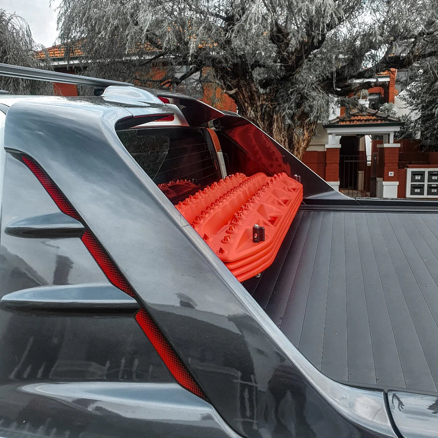 TrailBait Tub Maxtrax Mount for Utes