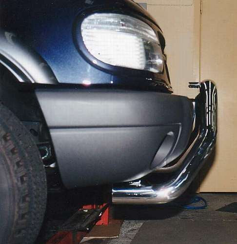 FORD EXPLORER Nudge Bar (06/99 to 09/01)