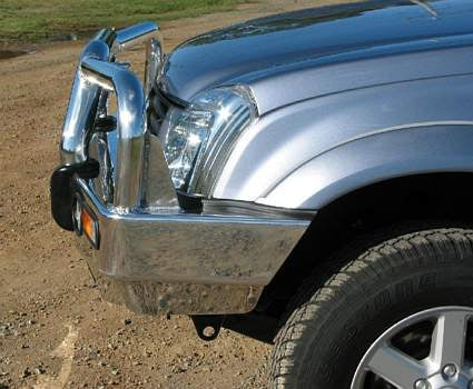 HOLDEN RODEO RA Bullbar with Bumper Lights (03/03 to 12/06)
