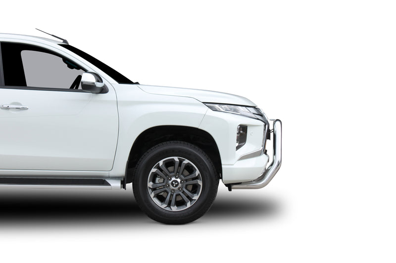 MITSUBISHI TRITON MR Nudge Bar (11/18 to 02/24)