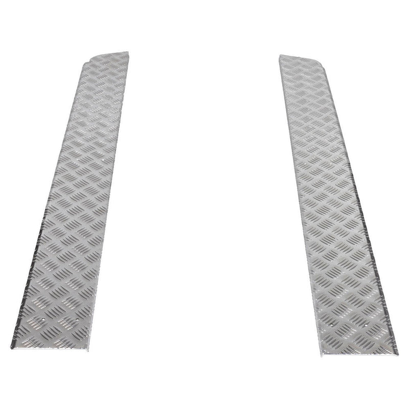 ARB Deluxe Side Steps and Rails with Aluminium Tread Suitable For Toyota Hilux – B03387