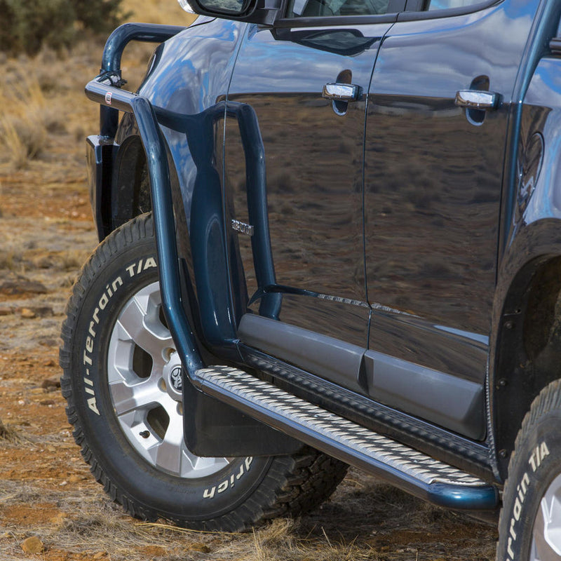 ARB Deluxe Side Steps and Rails with Aluminium Tread Suitable For Isuzu D-MAX – B03358