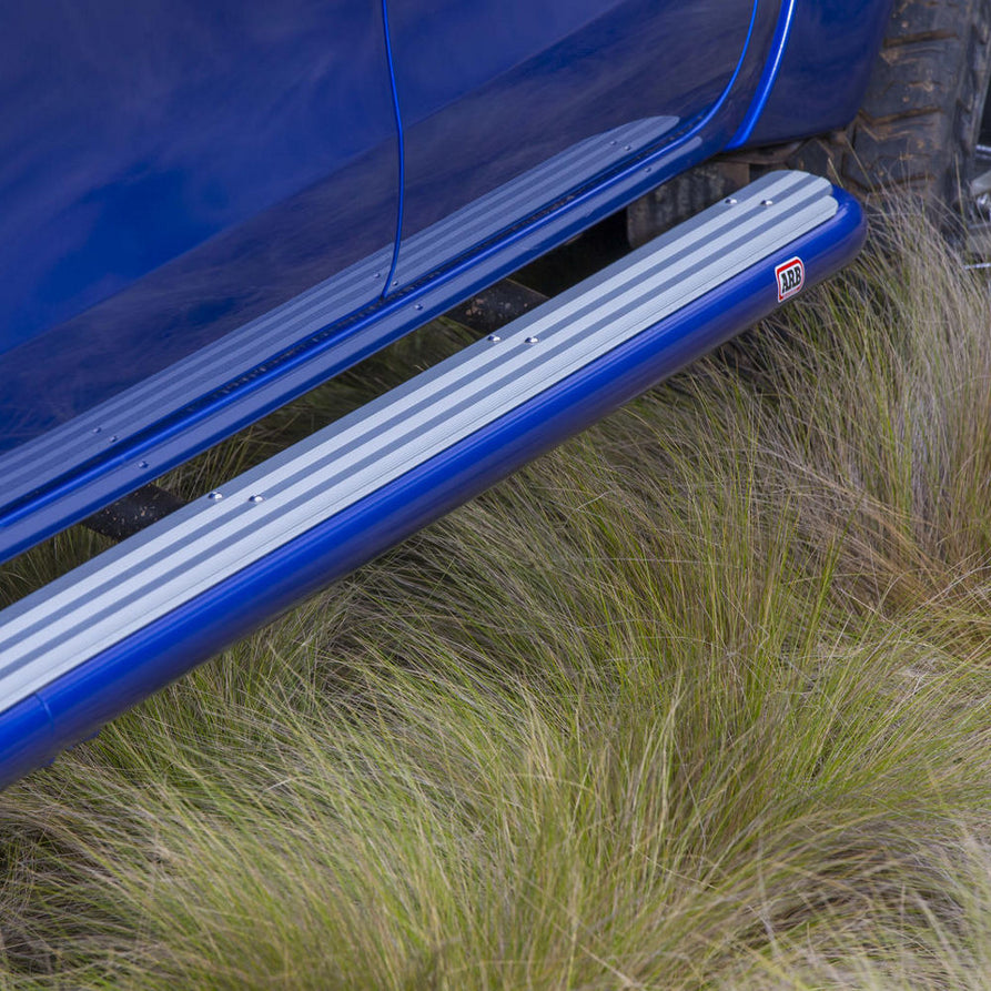 ARB Summit Side Step and Return with Aluminium Tread Suitable For Toyota Hilux – B03418