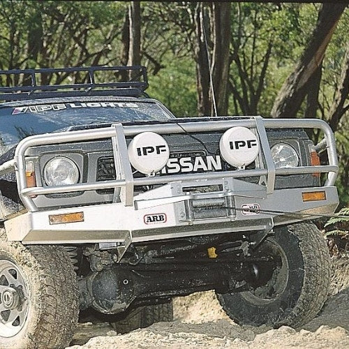 ARB Deluxe Bull Bar Suitable For Ford Maverick, Nissan Patrol Suitable For ARB Fog Light MKI – 3416110