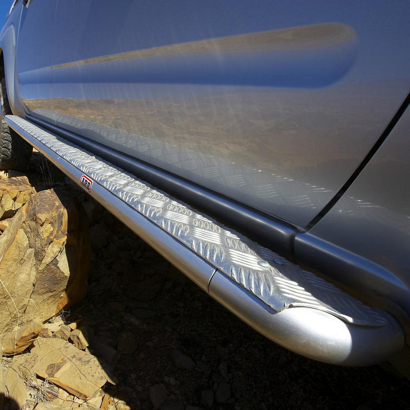 ARB Deluxe Side Step and Front Rail with Alu Tread Suitable For Navara D40 – B03331
