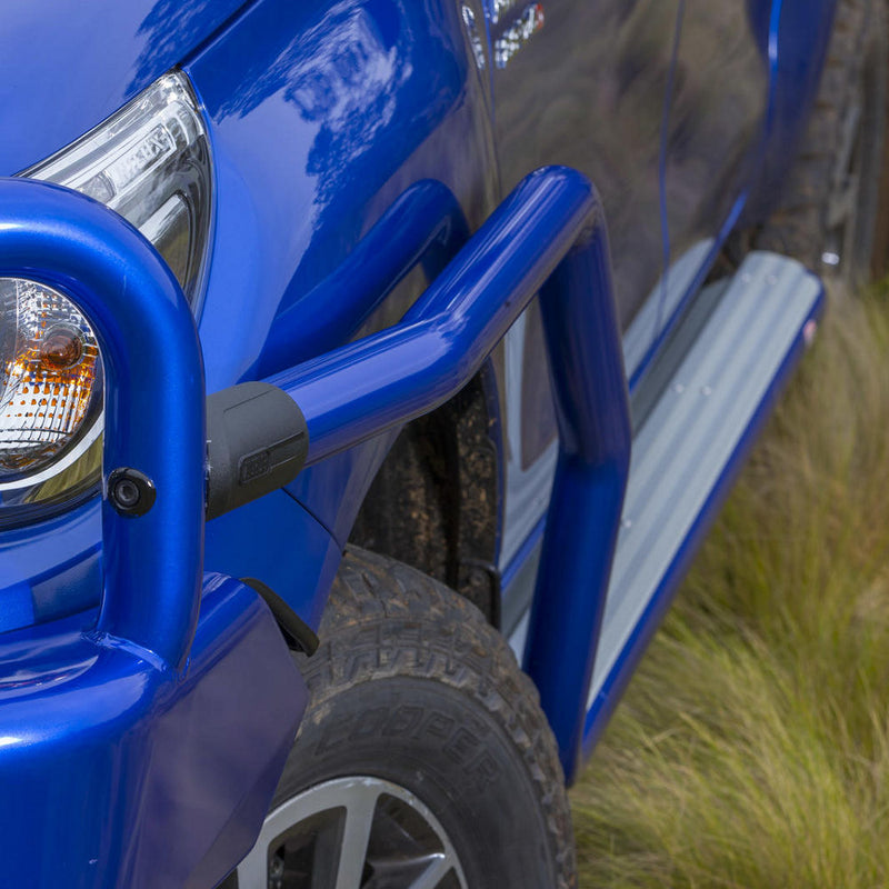 ARB Summit Steps and Rails with Aluminium Tread Suitable For Toyota Hilux – B03407