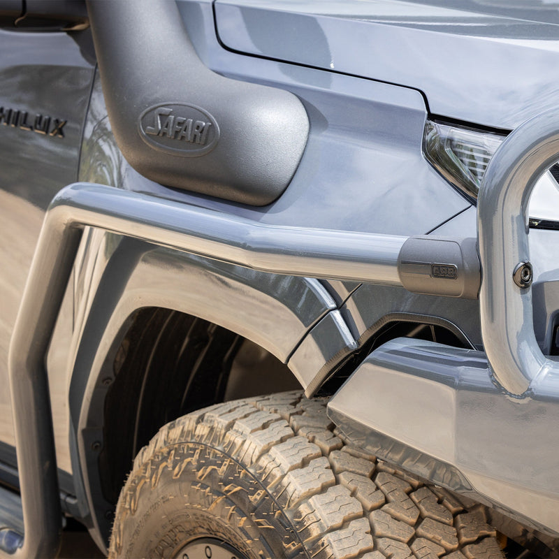 ARB Summit Front Rail and Step with Black Tread Suitable For Toyota Hilux – B03565