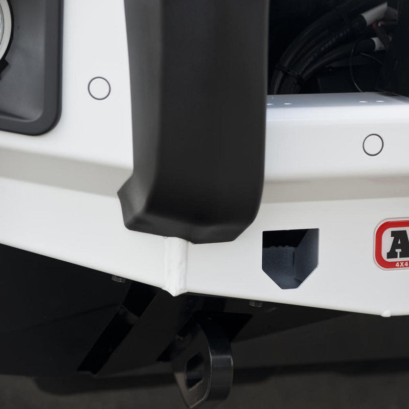 ARB Deluxe Bull Bar Suitable For Jeep Grand Cherokee WK2 – 3450410