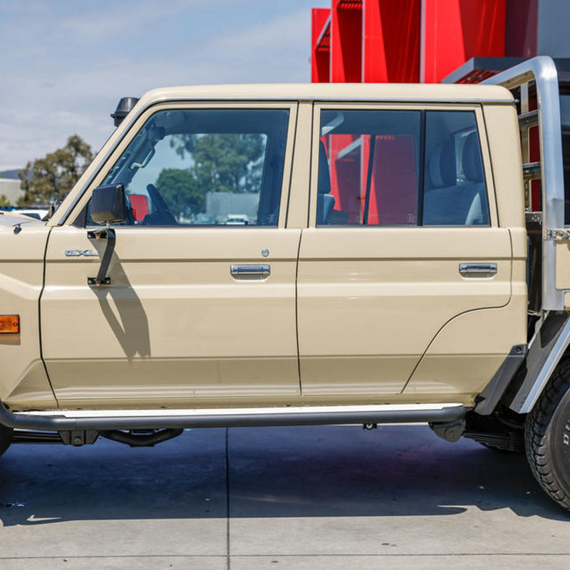 ARB Summit Side Steps and Rails with Aluminium Tread Suitable For 79 Series – B03480