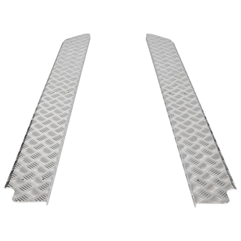 ARB Deluxe Steps and Rails with Aluminium Tread Suitable For Toyota Hilux – B03340