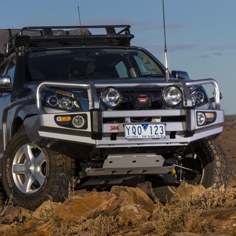 ARB Deluxe Bull Bar Suitable For Isuzu D-MAX with ARB Fog Light MKI – 3448480