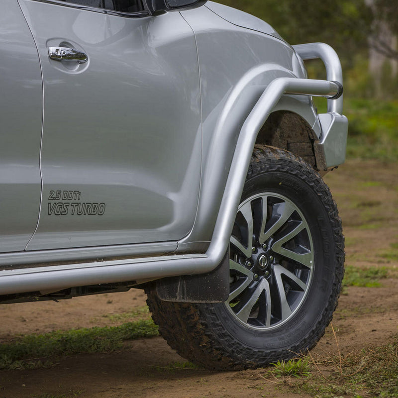 ARB Summit Steps and Rails with Aluminium Tread Suitable For Nissan Navara – B03400