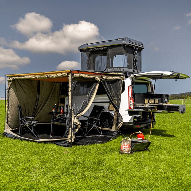 ARB Deluxe Awning Room with Floor - 3000mm x 2500mm, Suitable For 3000mm awnings – 813110