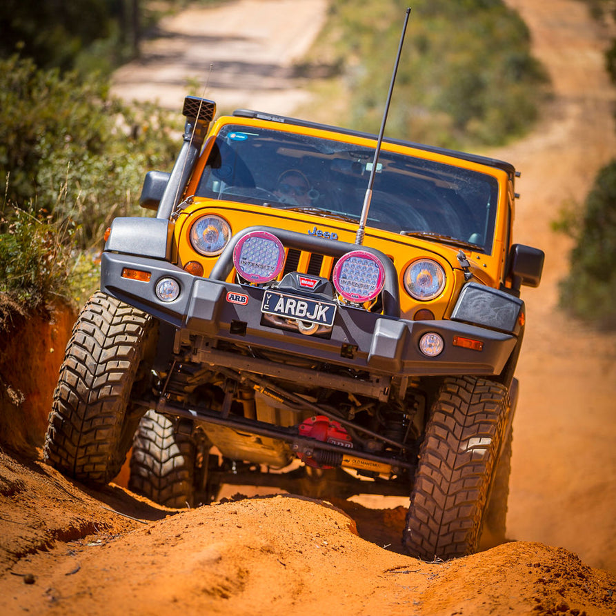 ARB Deluxe Bull Bar Suitable For Jeep Wrangler JK with OE Fog Light Compatibility – 3450270