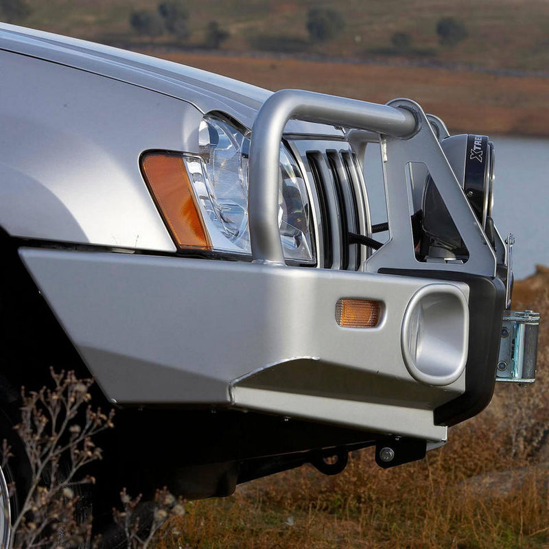 ARB Deluxe Bull Bar Suitable For Jeep Grand Cherokee Suitable For OE Fog Lights – 3450130