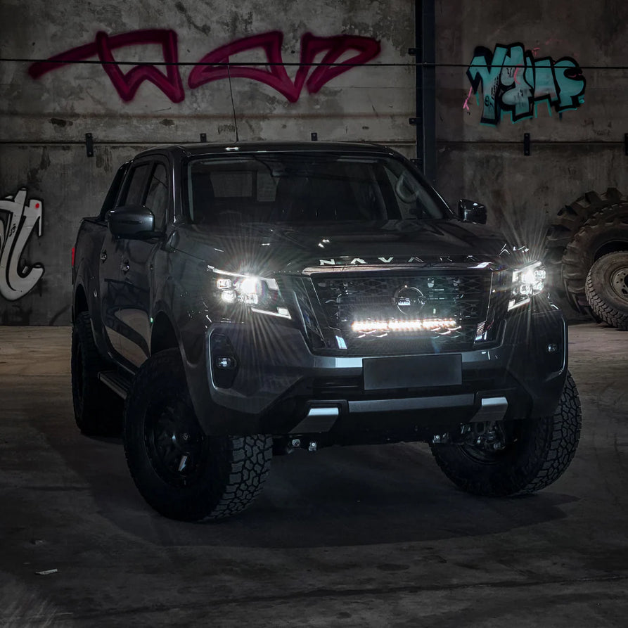 TrailBait Nissan Navara Behind-Grille Light Bar