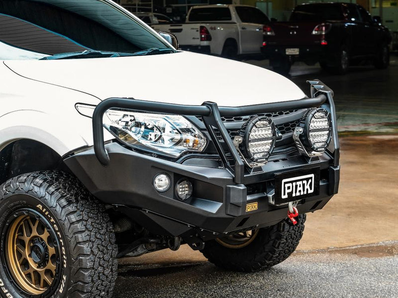 Right side view highlighting the tough build of the PIAK Elite Loop Bar