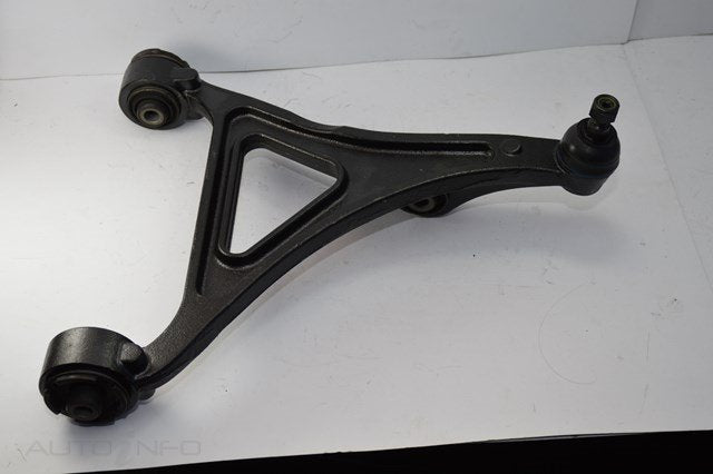 Front Lower Control Arm Assembly RH – Chrysler 300C 4WD 2005-2010
