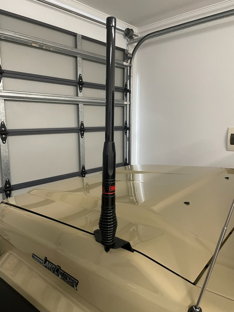 GMF4x4 Toyota Landcruiser LC76 2024+ Fender Aerial UHF Antenna Bracket  174-FB