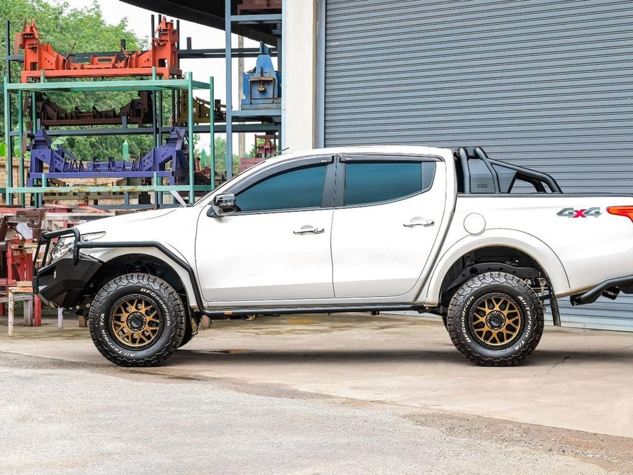 PIAK Elite 3-Loop Bull Bar for Mitsubishi Triton MQ (2015-2018) | Black Recovery Points