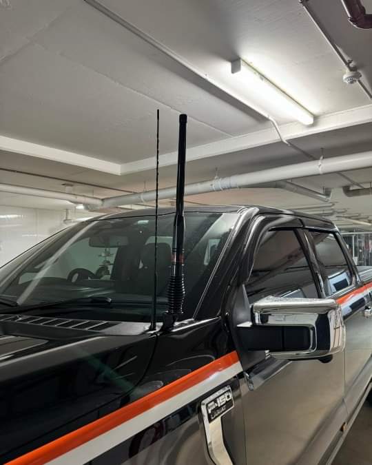 GMF4x4 Ford F150 2021+ Bonnet UHF Antenna Bracket 154-BB
