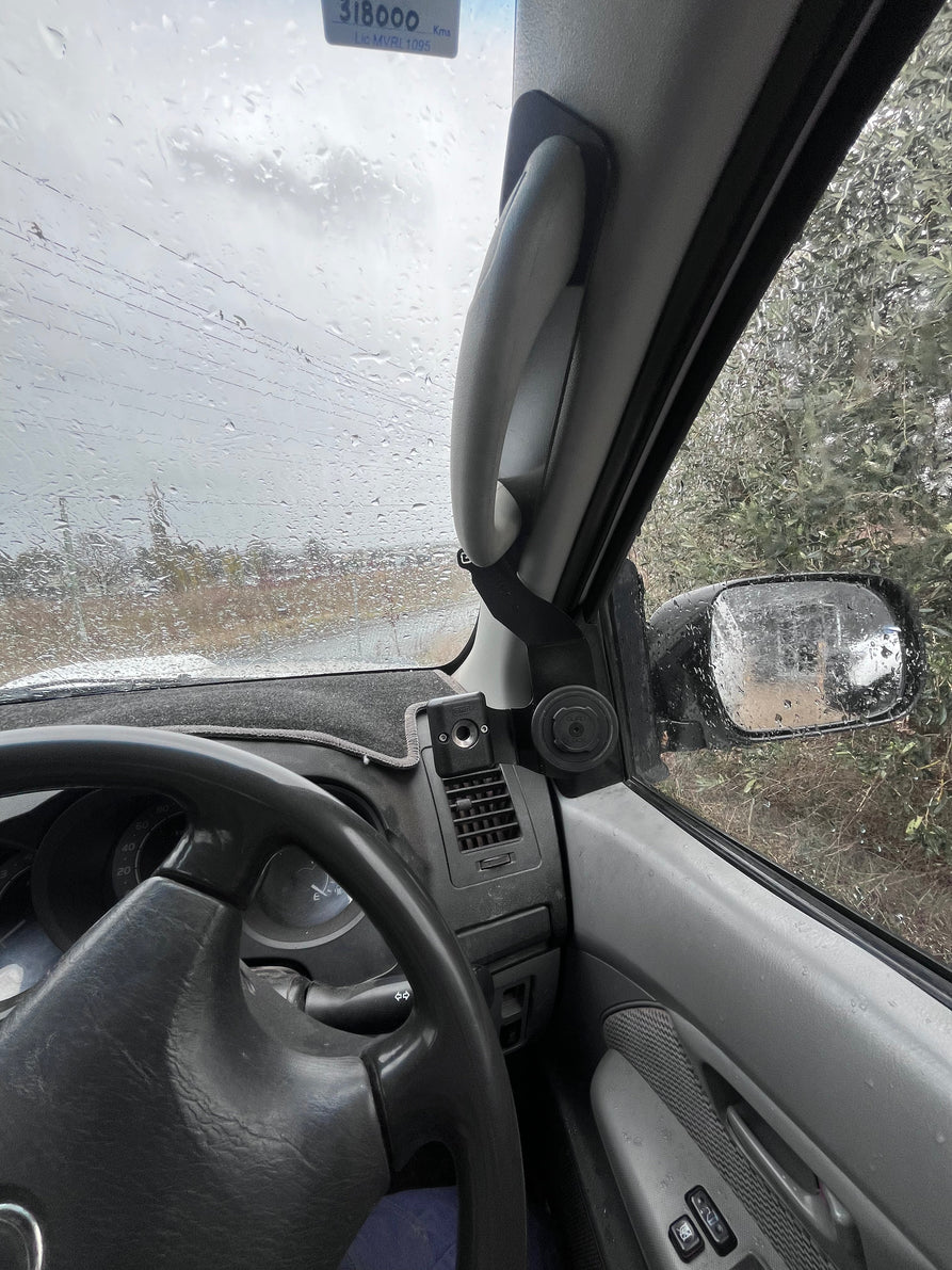 GMF4x4 Toyota Hilux N70 (2005-2014) Phone + UHF Holder 4007-PH-D