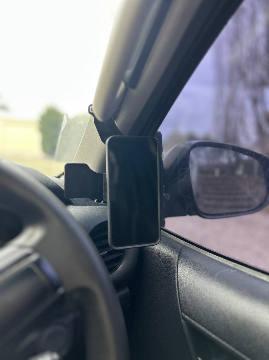 GMF4x4 Toyota Hilux N80 2015+ Phone & UHF Hand Piece Holder 4009-PH-D