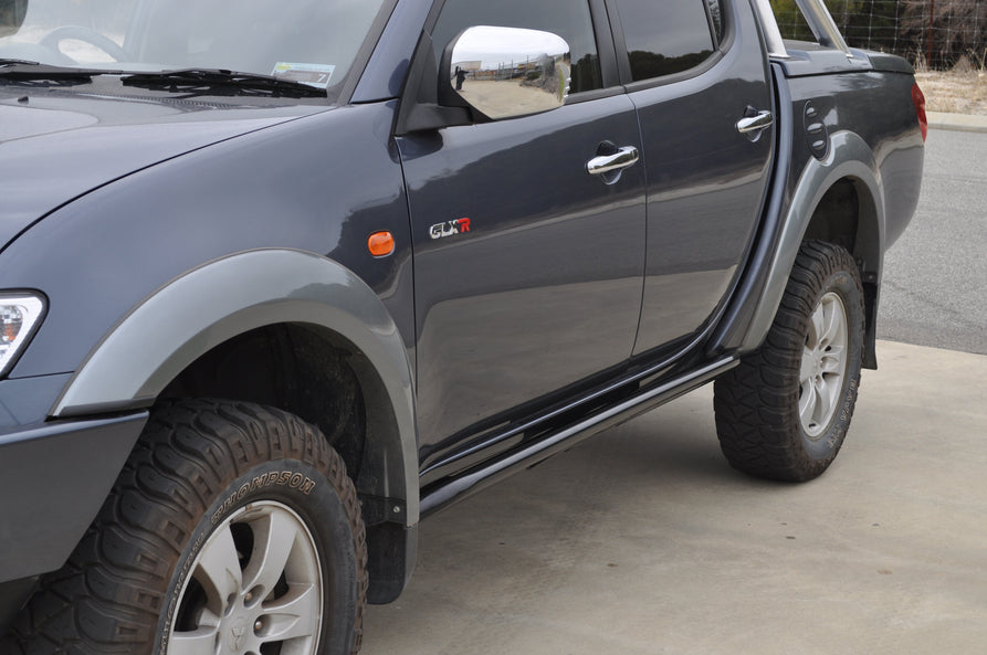 XROX Rock Sliders (Pair) Suitable For Mitsubishi Triton MQ & MR 2015-2023